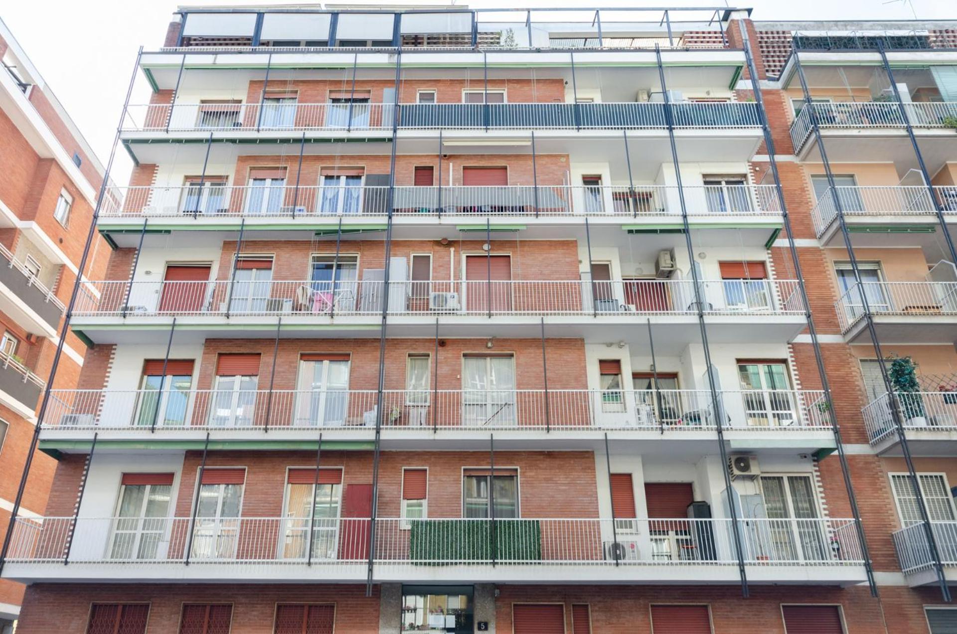 Vivimi Home Fiordalisi Stile & Comfort Vicino Metro Milão Exterior foto
